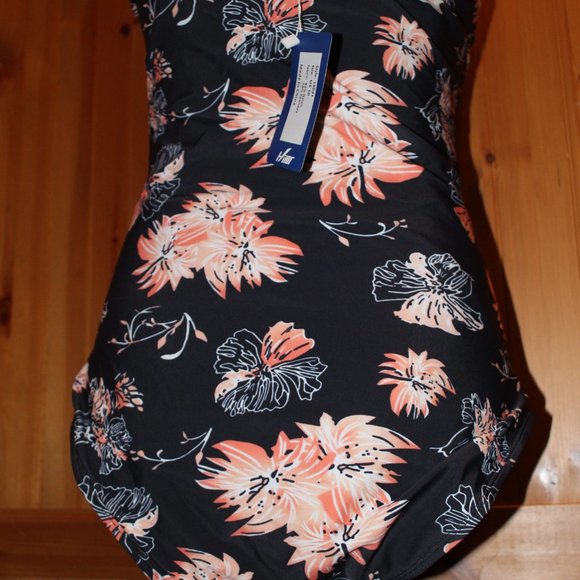 Hilor One Piece Swimsuit NWT Size 10 Missing Neck Strap. - Picture 8 of 11